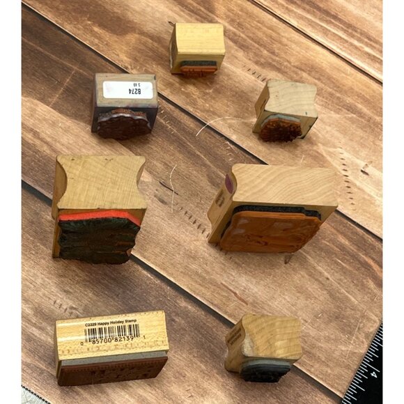 LOT OF 7 HOLIDAY THEMED WOOD MOUNTED RUBBER STAMPS POLAR BEAR GUM DROP HOLLY - Picture 5 of 7